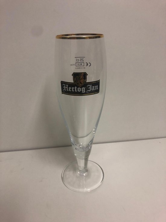 Hertog jan bierglazen op voet doos 3x25cl bier glas glazen bierglas  speciaalbierglas | bol.com