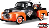 Maisto Ford F-1 1948 Pickup Met Harley Davidson 1958 Flh Dou Glide schaal 1:24 (zwart/oranje)
