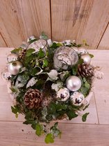 Kerststuk - Rond - Mand - Zilverkleurig