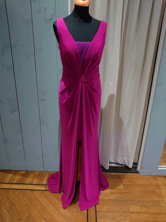 Sexy jurk met split en lage rug - Maat 46 - Paars | bol.com