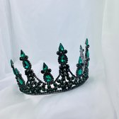 Zeer mooie luxe tiara kroontje / bruiloft / feest / haarversiering / haaraccesoires / gala / diadeem met steentjes Uniek