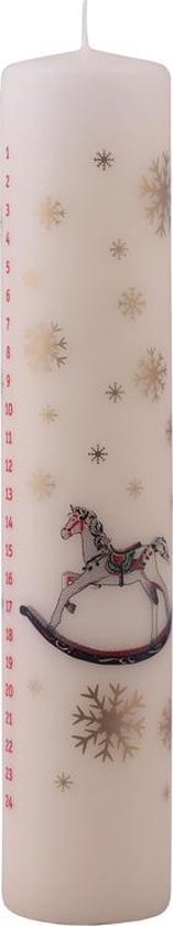 Witte adventskaars van 25 cm met gouden sneeuwvlokken en een wip-paard-afbeelding. De getallen 1 tot en met 24 staan aan de zijkant.