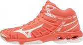 Mizuno Wave Voltage Mid Dames - Sportschoenen - roze - maat 42.5