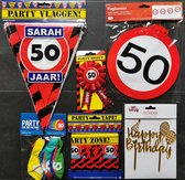 50 jaar-  Sarah - Verjaardag Versiering - Ballonnen - Afzetlint - Vlaggenlijn - Taarttopper - Rozet -  Feestpakket