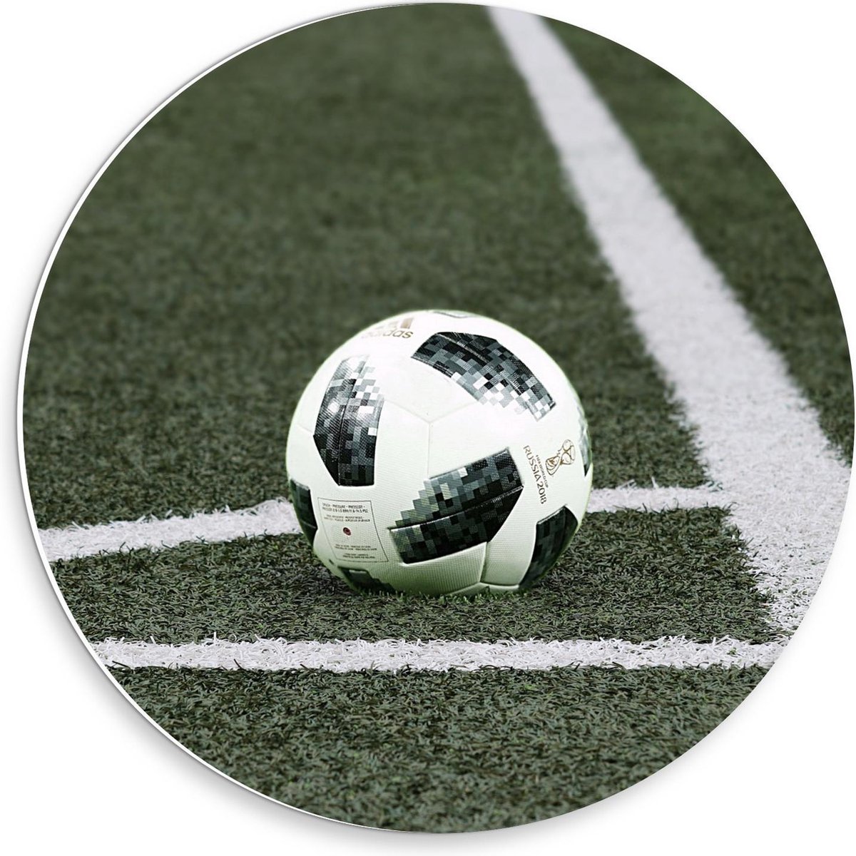 KuijsFotoprint - Schilderij - Voetbal In De Hoek Het Veld - Zwart, Wit En Groen - 30 X 30 Cm