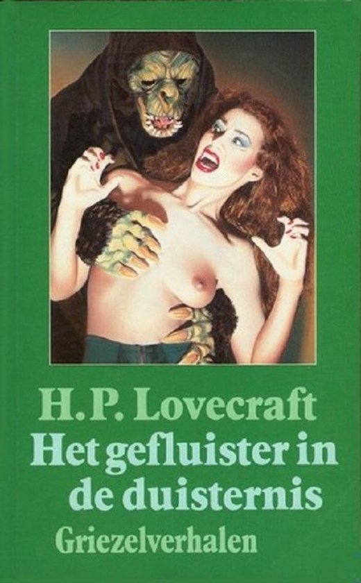 Cover van Het gefluister in de duisternis: een monster grijpt een vrouw vast.