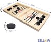 Afbeelding van het spelletje Sellow Sling puck XL de nieuwste Hype - Slingpuck - Grote Versie - Puck game - Gezelschapsspel - Bordspel – Speelgoed – Kind en Gezin - Tafelhockey - Slingshot Game - Gezelschapsspel - Hockey Game – Sjoelen - Foosball