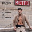 Model in open vest draagt een Muchachomalo boxershort. Tekst: Waar comfort en stijl elkaar ontmoeten.
