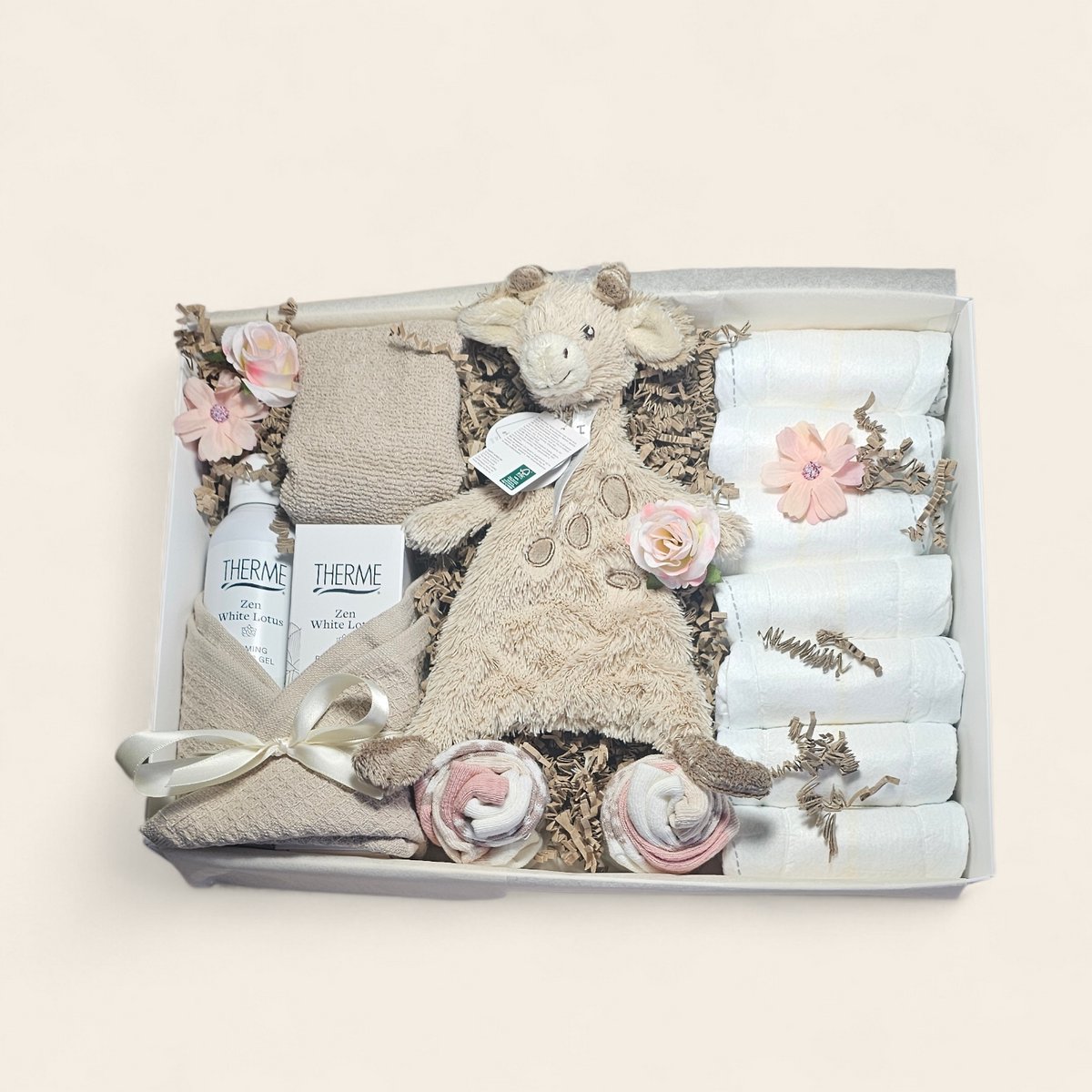 Kraamcadeau meisje en mama – Happy Horse gusknuffeldoekje, sokjes, luiers & Therme Zen voor mama – Luxe doos