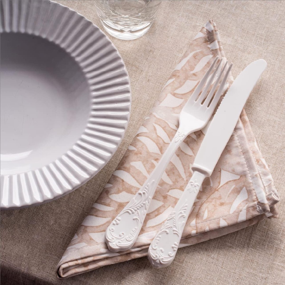 Set van 6 Zachte Satijnen Servetten, Gemaakt in Italië, 40x40 cm, Elegant en Modern