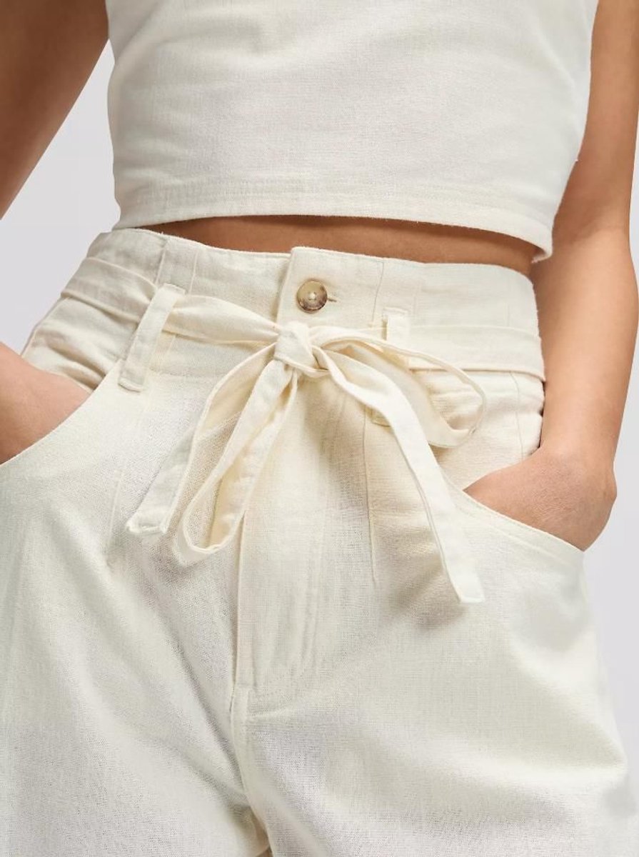 Lee Regular Lightweight Pleated Trouser Natural Beige