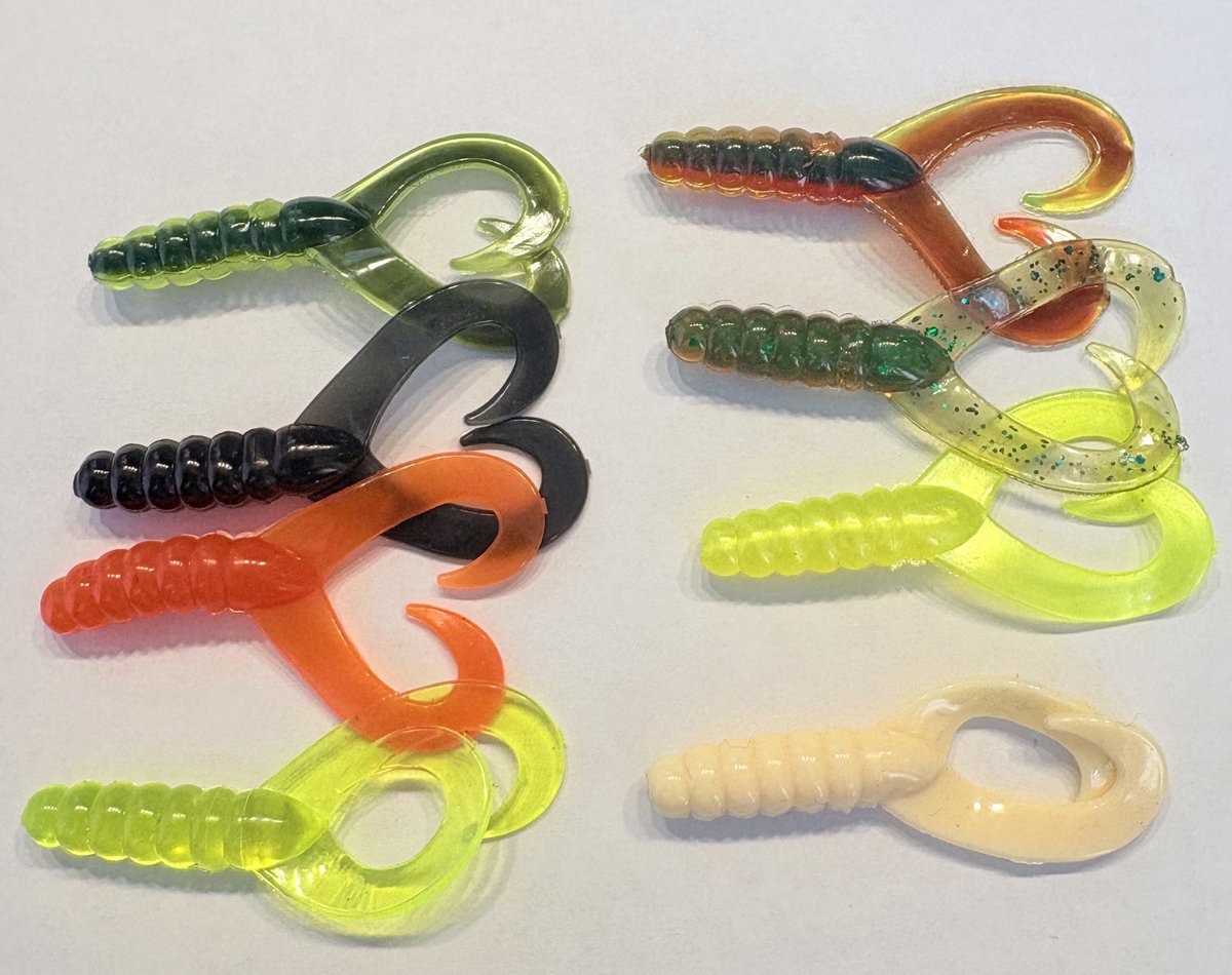 8x Twister dubbel 5cm - 2 inch - assortiment B in diverse kleuren uit Amerika - Kreeftimitatie - Roofvissen - Baars - Snoekbaars - Kunstaas - Kunstaasset