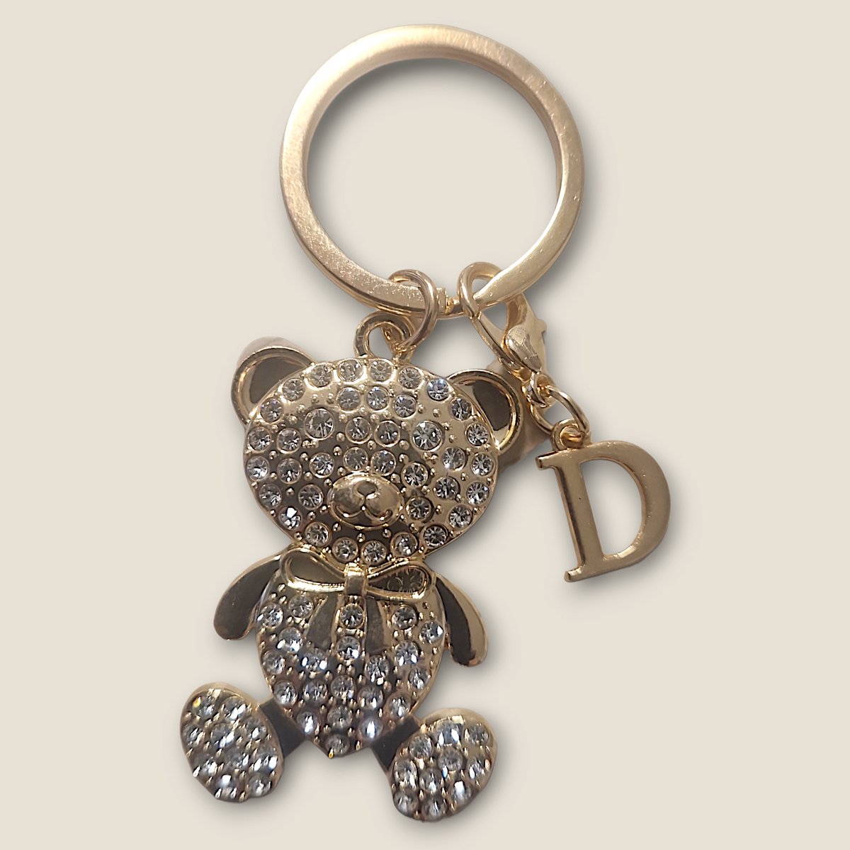 Sleutelhanger Beertje met Letter D - Gepersonaliseerd - Persoonlijk cadeau - Verjaardagscadeau - Kraamcadeau - Persoonlijk geschenk - Tashanger - Sleutelhanger