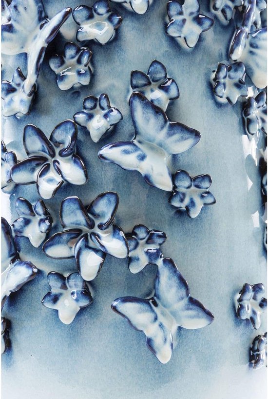 Verdeel De Gesneden Antieke, Mooie, Blauwe Keramische Vaas Op Witte Achtergrond Voorwerp Exemplaarruimte Verspreid Oogje Oud Image166265996 Verdeel De Gesneden Antieke, Mooie, Blauwe Keramische Vaas Op Witte Achtergrond Voorwerp Exemplaarruimte Verspreid Oogje Oud Image166265996