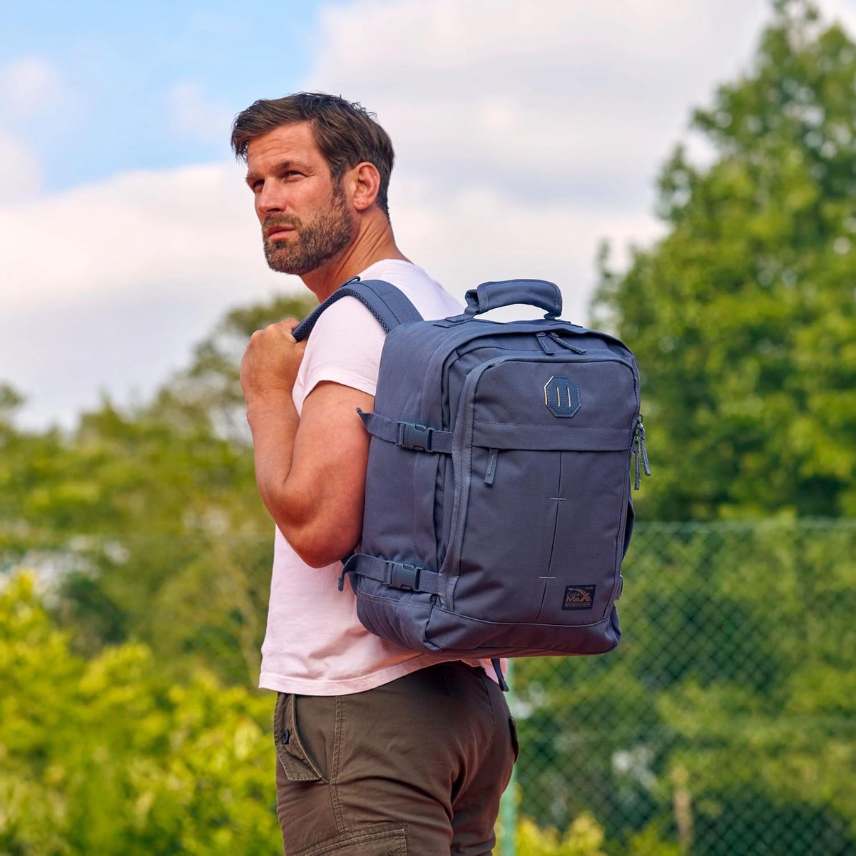 CabinMax Metz Reistas – Handbagage 24L Ryanair / Wizz Air – Rugzak Transavia – Schooltas - 40x30x20 cm – Compact Backpack – Lichtgewicht – Loch blue – foto 3