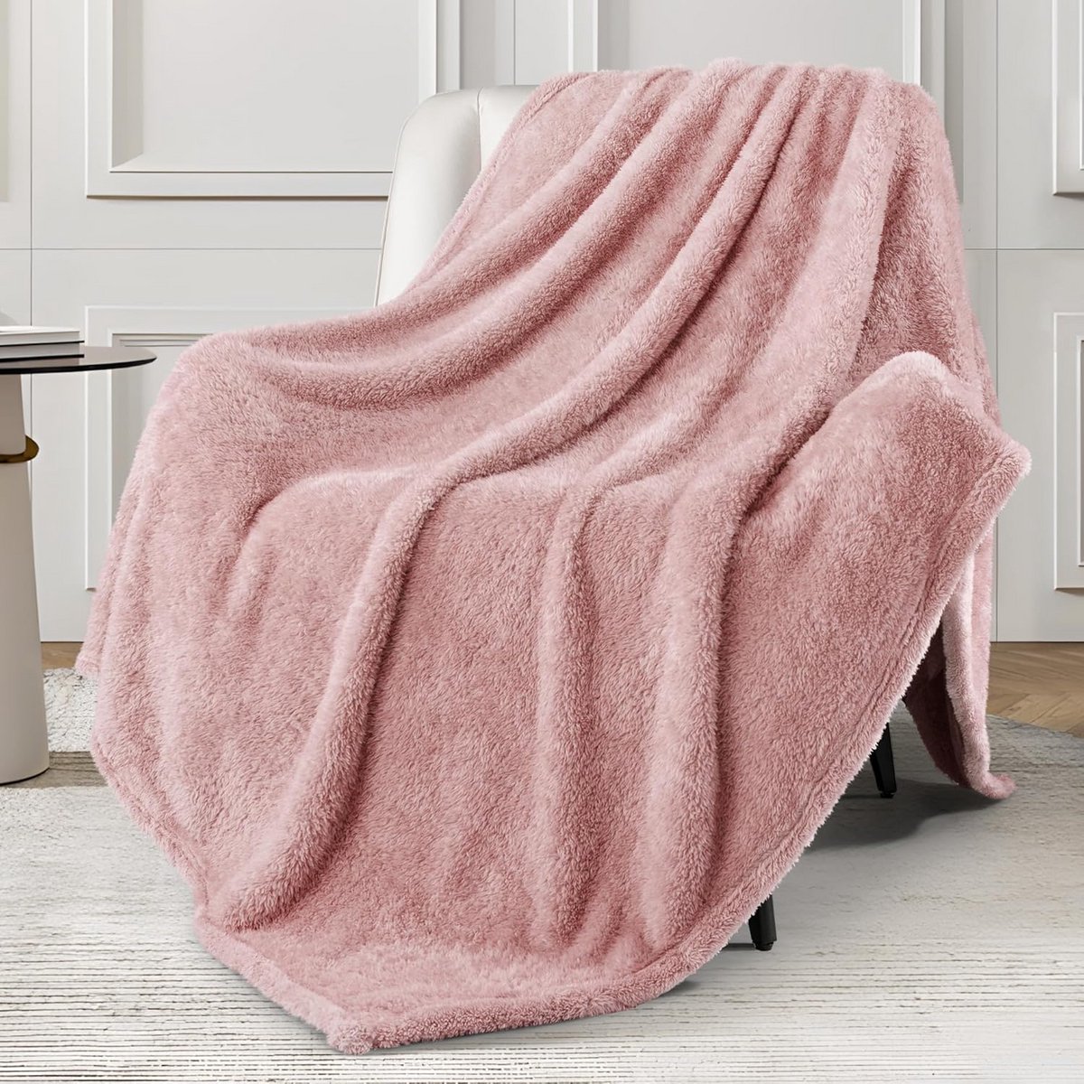 Fleece Deken - Plaid Bank - Gezelligheid Thuis - Dubbelzijdig Pluche - 127 x 178 cm - Roze