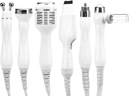 Set van zes witte handstukken met metalen accenten, verbonden met kabels.