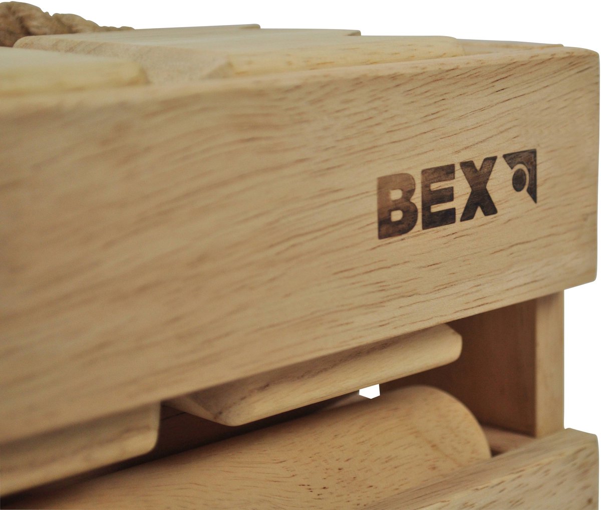 Bex Kubb Original – Zweeds Vikingschaak – Premium Buitenspel – Massief Rubberhout – Koning Met Houtkleurige Kroon – Vanaf 8 Jaar – Inclusief Luxe Houten Draagkist — afbeelding 16