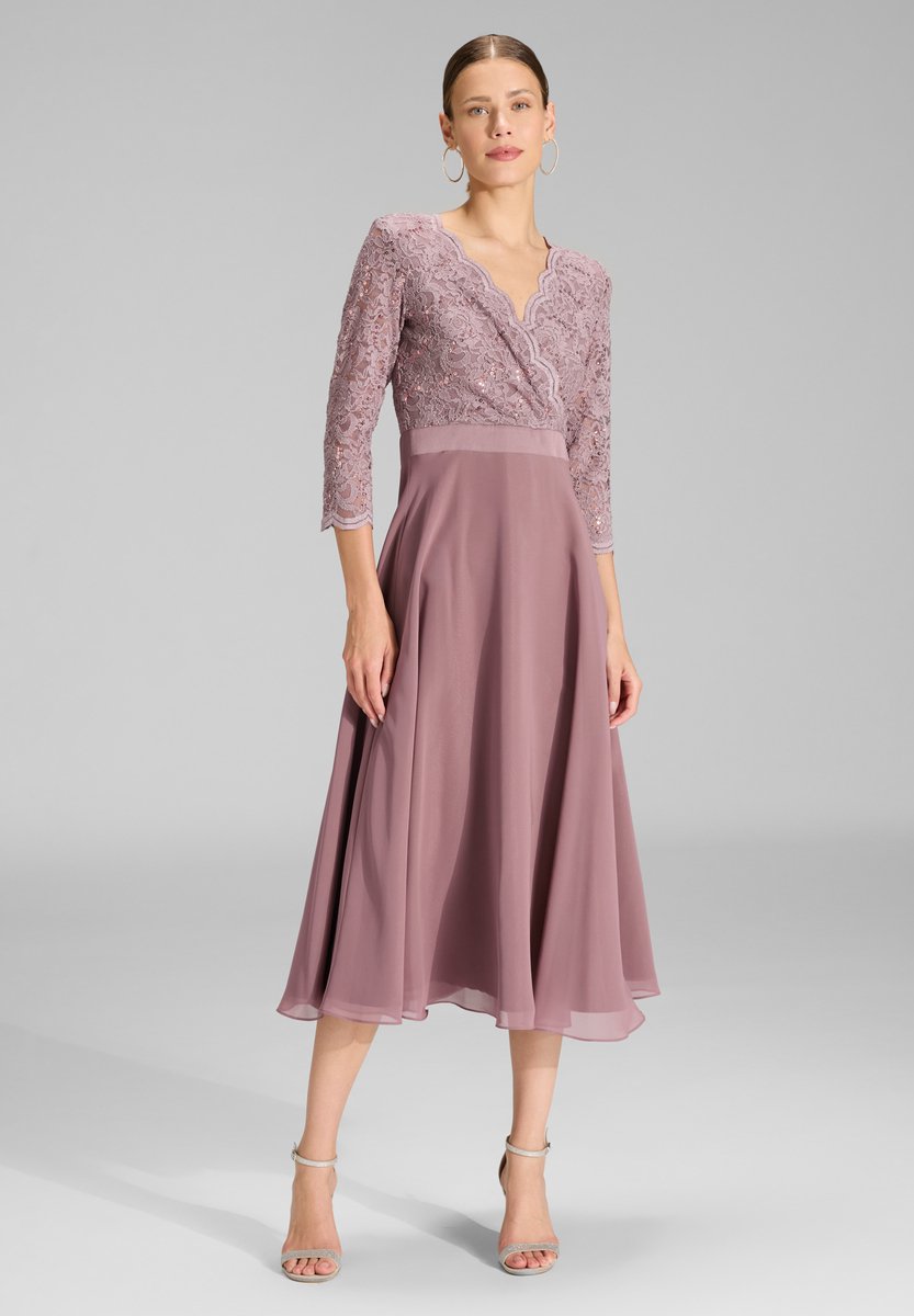 Swing cocktailjurk van Kant-chiffonmix in Mauve - XXL
