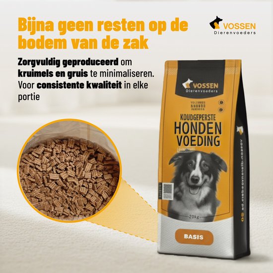 Een close-up van koudgeperste hondenbrokken in een zak. Naast de zak staat een grote zak Vossen Koudgeperste Hondenvoeding Basis. Tekst: Bijna geen resten op de bodem van de zak. Zorgvuldig geproduceerd om kruimels en gruis te minimaliseren. Voor consistente kwaliteit in elke portie.