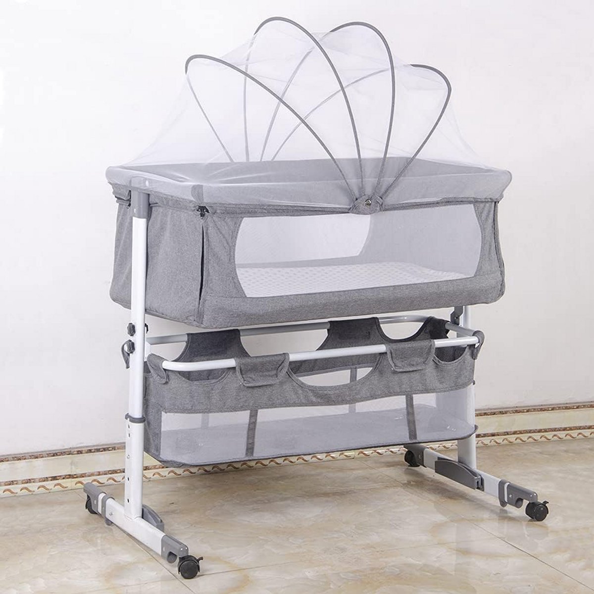 Babybed met Schommelstand en Hoogteverstelling