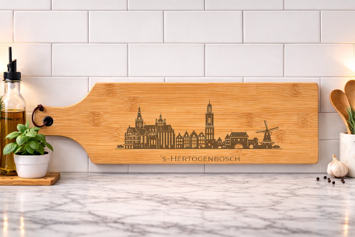 Borrelplank Skyline 's-Hertogenbosch gegraveerd 60x17cm- serveerplank-personalisatie mogelijk -graveren-laser