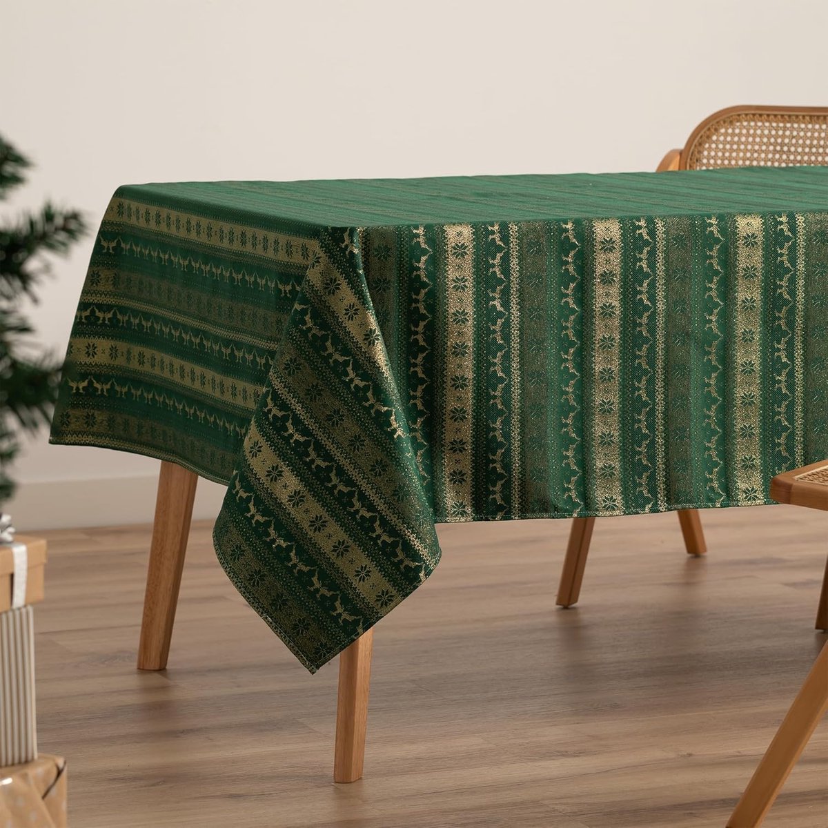 Luxe Jacquard Tafelkleed Groen en Goud voor Kerst - Rechthoekige Eettafel 140x240 cm