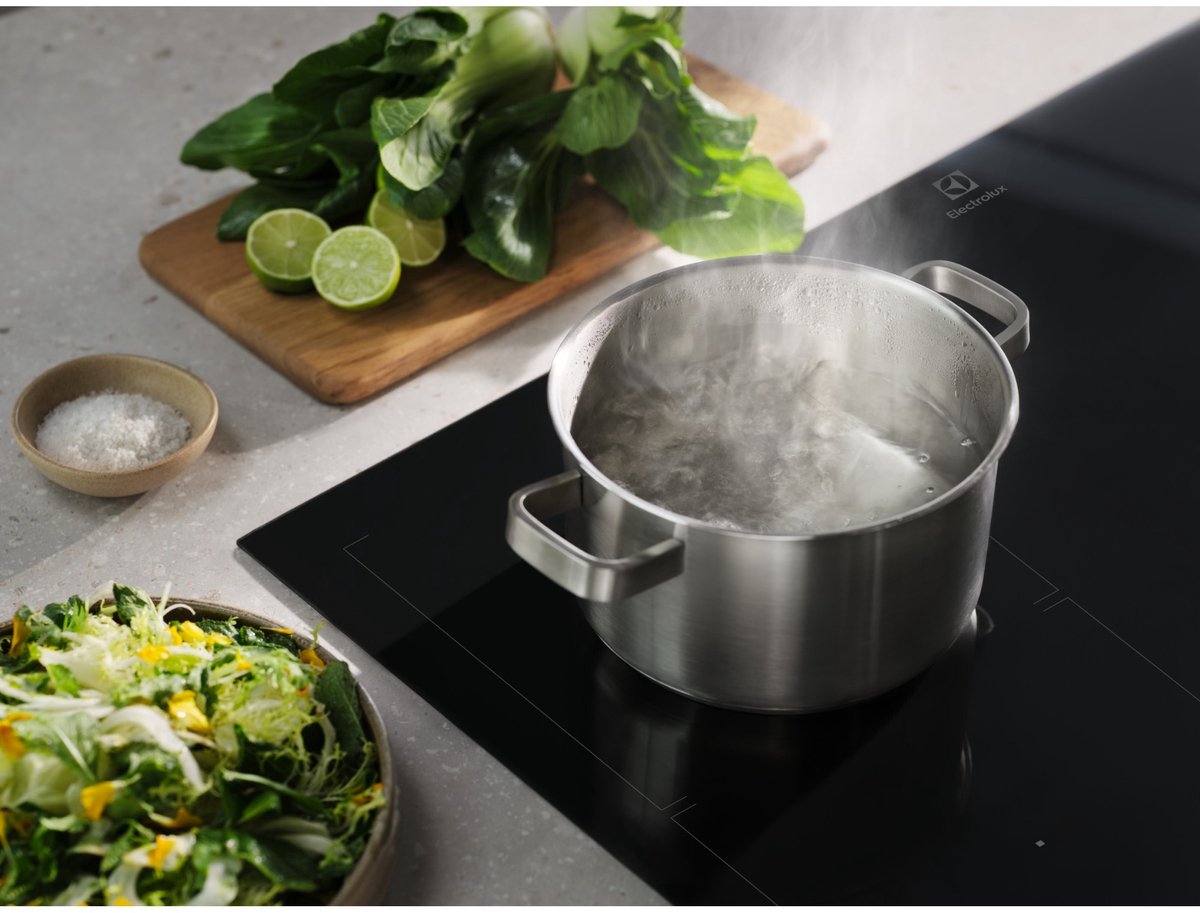 Electrolux EIS62443 Zwart Ingebouwd 60 cm Inductiekookplaat zones 4 zone(s)