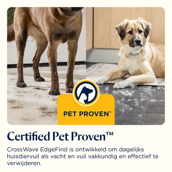 Twee honden op een vloer: één staat op een vuil vloerkleed, de ander ligt op een schone vloer met haren. 'Pet Proven' logo.
