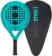Mintgroen DAIZ PADEL CADET JUNIOR padelracket naast een zwarte beschermhoes met "DAIZ PADEL" logo.