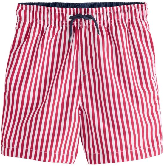 Zwemshort met rode en witte strepen, op witte achtergrond.
