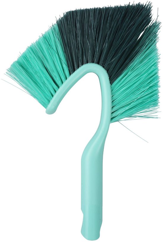Een turquoise en donkergroene stofbezem met een gebogen handvat.