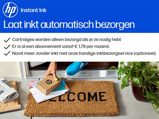 Een doos HP Instant Ink wordt afgeleverd op een deurmat met "Welcome".