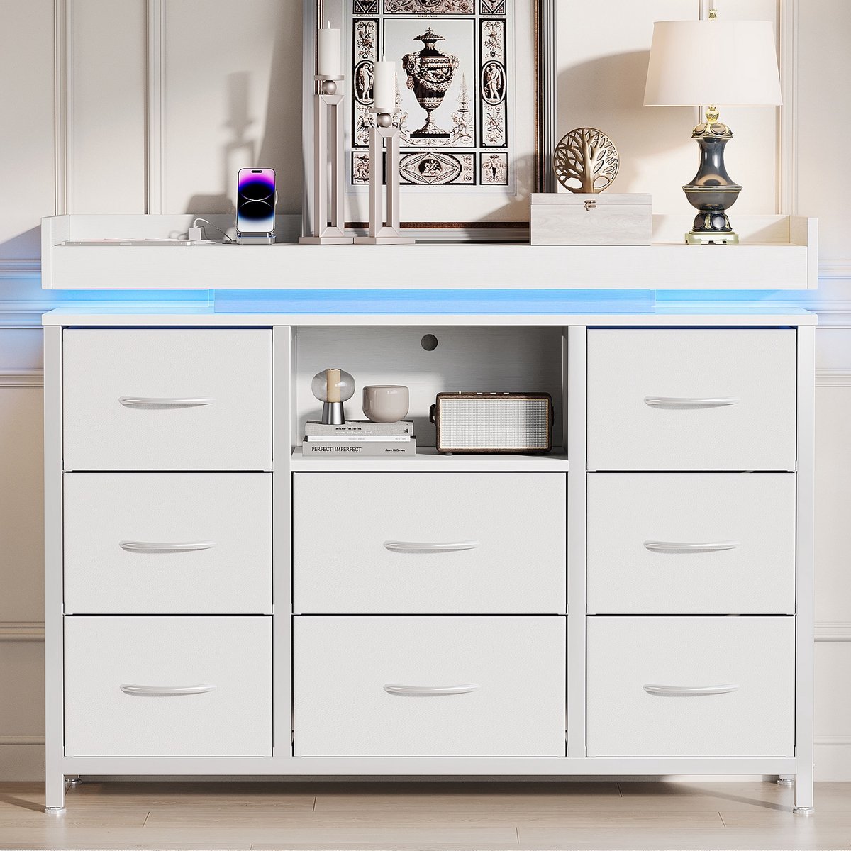 Commode met ledverlichting en USB-laadstation, slaapkamerkast met 8 ruime en grote stoffen lades, houten blad en stevig stalen frame voor woonkamer en slaapkamer, 108x30x82cm, wit
