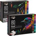 Twee dozen met 80 Dual Fineliner pennen. De bovenste doos toont illustraties van pennen en streken.