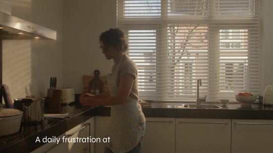 FLOOQ Premium Cache-jambes pour chaises flexibles rectangulaires inclinés 30 x 15 mm - Feutre anti-rayures - Protège-pieds de chaise - Protection du sol - 24 pièces - Frits