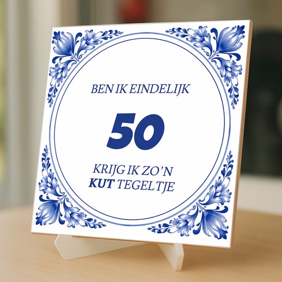 Carrelages avec texte - Enfin 50 - carrelage k*T - 15 x 15 cm– incluant un support de chevalet transparent gratuit – Kleurmedia