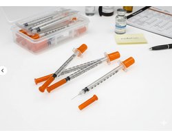 Top 10 beste doseerspuiten en insulinespuiten 2026: Ace Care insulinespuiten 1 ml, 30G x 8 mm, 15 stuks