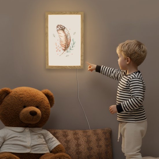 Nachtlampje 20x30 cm - Kinder lampje - Veer - Bohemian - Boho - Pastel kleuren - Tafellamp kinderkamer - Slaapkamer lamp - Bedlamp kinderen - Kinderlampje stopcontact - Wandlamp babykamer - Nachtlampjes van OnlyWow — afbeelding 5