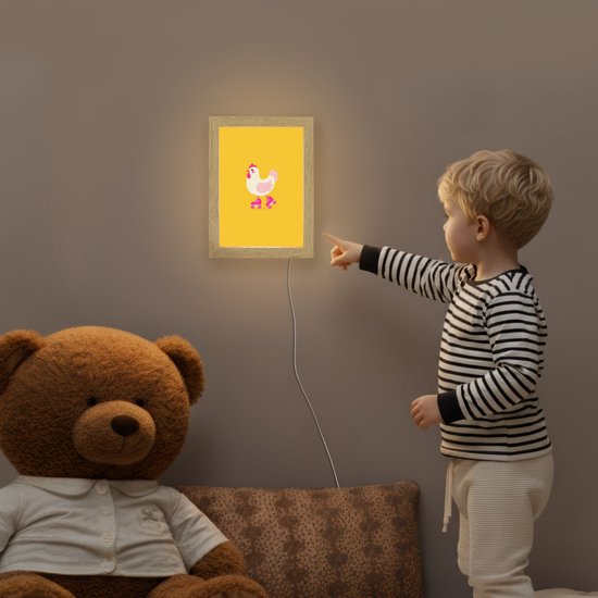 Nachtlampje 15x20 cm - Kinder lampje - Kip - Rolschaatsen - Geel - Tafellamp kinderkamer - Slaapkamer lamp - Bedlamp kinderen - Kinderlampje stopcontact - Wandlamp babykamer - Nachtlampjes van OnlyWow — afbeelding 5