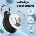 Zwarte AirTag hoes met zilveren ring. Iconen tonen stofbestendig, bescherming tegen krassen en geen vingerafdrukken.