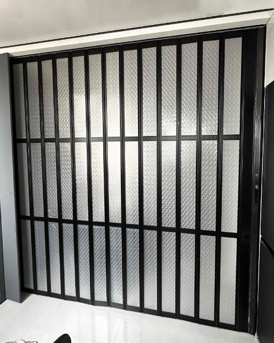 Vouwdeur Aluminium - Harmonicadeur Kamerverdeler - Ruimte Besparen - Geen Vloerrails - 61x127cm Op Maat - Zwart