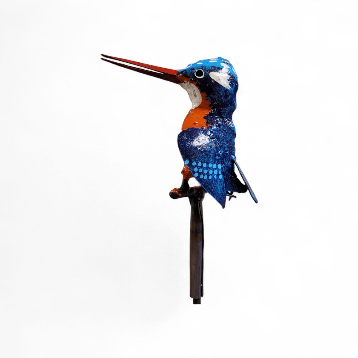 Tuinsteker ijsvogel handgemaakt van afvalstaal- met een meegeleverde pin - metaal blauw oranje handgeschilderd vogel 10x7x12 cm stang 100 cm