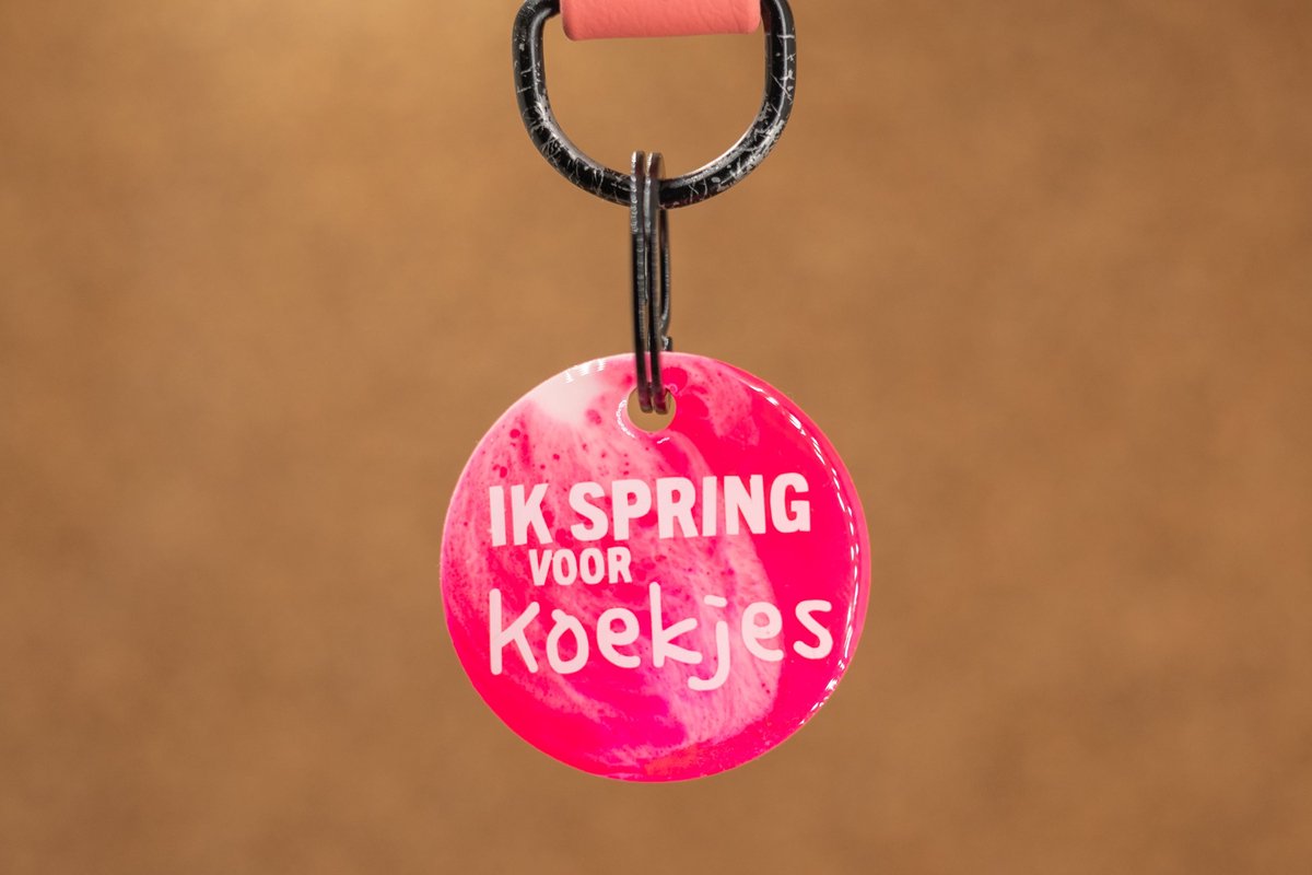 Crackerjack hondenpenning - Fun tag - Ik spring voor koekjes - slijtvast - moddervast - uniek - leuk als cadeau