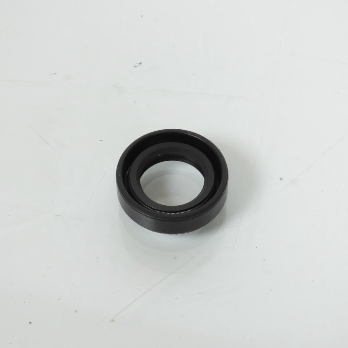 Joint spi moteur origine pour Scooter Kymco 50 Agility Rs Naked 2T 2010 711824 Neuf