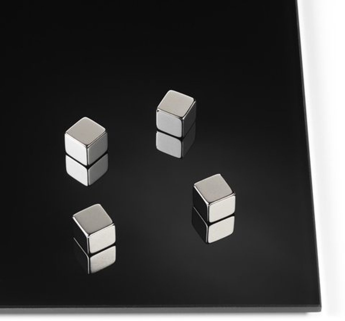 NAGA - Supersterke Magneten - Kubus - Chrome - 1 x 1 x 1 cm - 4 stuks