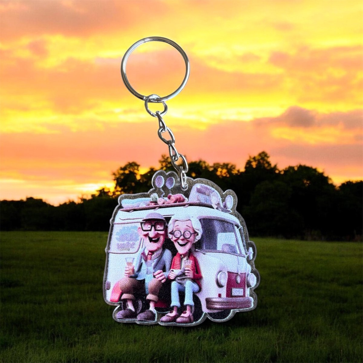 Sleutelhanger Camper met Opa en Oma ( Acryl Plat model ) 5 x 5 cm