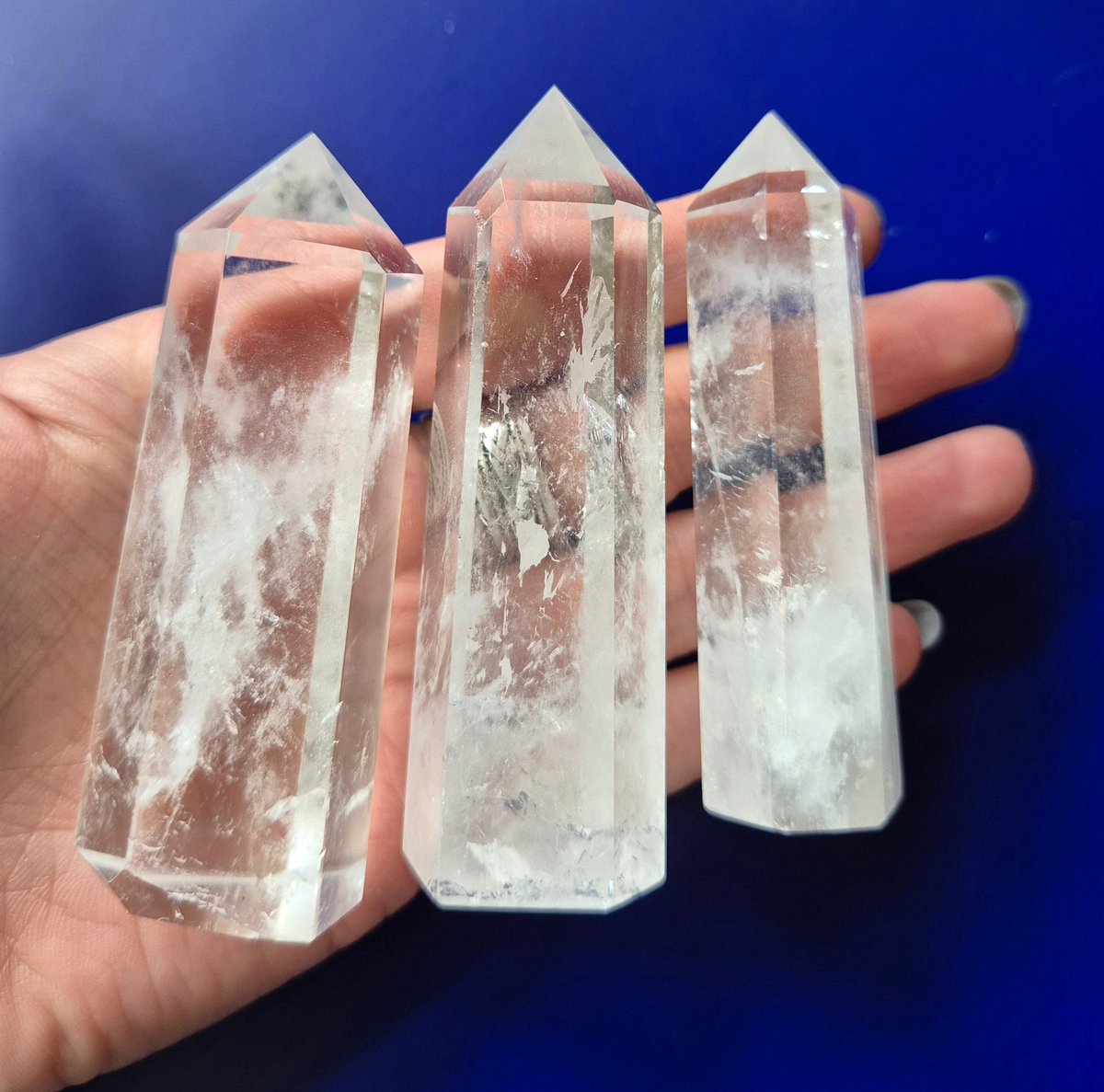 Moonlight Gemstones A+ Heldere Kwaliteit Edelsteen Bergkristal Toren / Obelisk (Clear Quartz Tower)