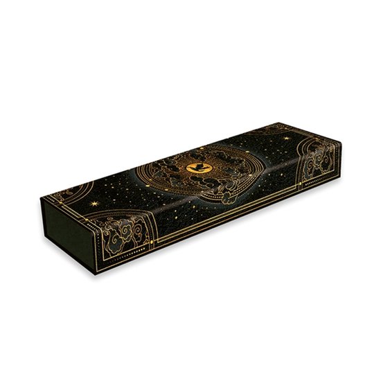 Fourth Wing- Fourth Wing Shadows of Navarre Pencil Case, Reb ... - cover