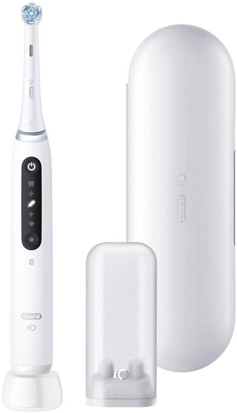 Witte Oral-B iO elektrische tandenborstel, met oplader en reishoes.
